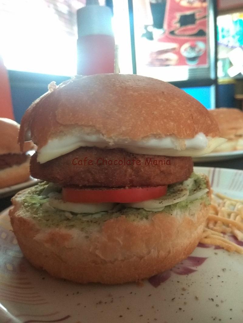 cafe chocolate mania photo Burger 144