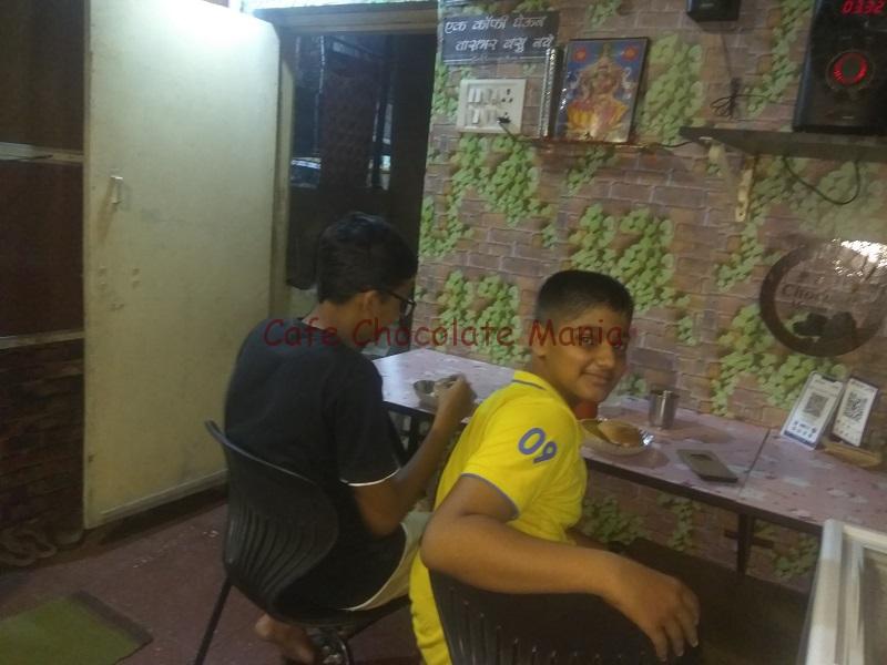 cafe chocolate mania photo gallery kids customer 4